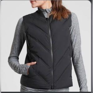 Athleta inlet vest.  Black. Size M